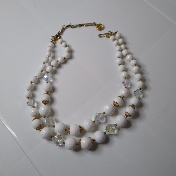 Vintage Lisner Plastic And Glass 2 Layer Bead Necklace - Picture 2 of 11